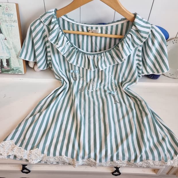 Axes Femme 스트라이프상의