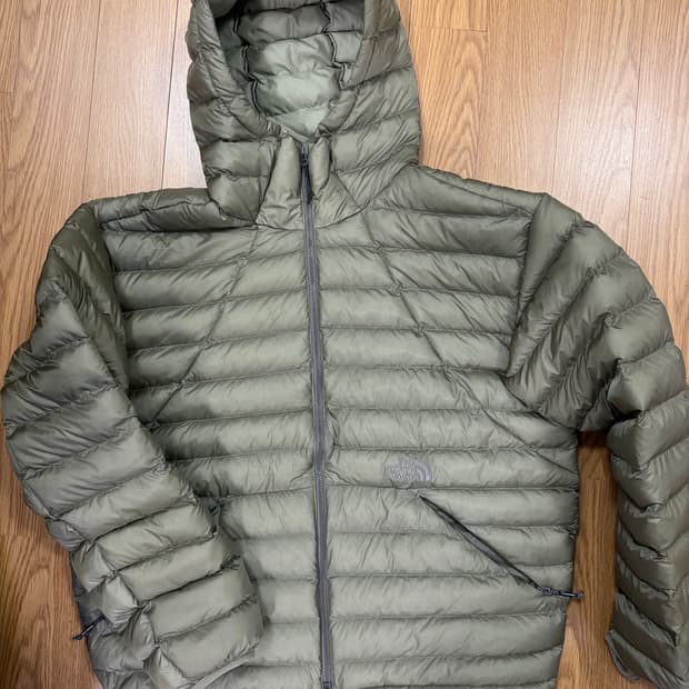 노스페이스 벤투스 온 자켓 라이트카키 L사이즈