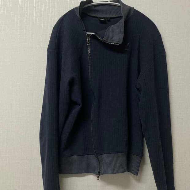 아캄 Side Neck Zip-Up (Navy)