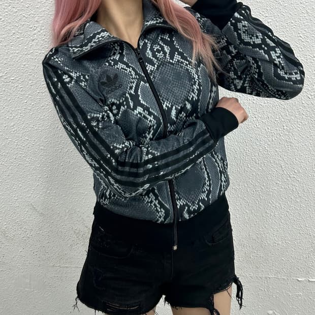 아디다스 뱀피 블랙라인 트랙탑 90