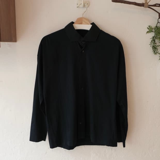 옴므 플리세 코튼 셔츠