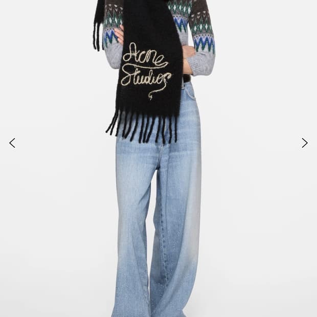 아크네스튜디오 울 홀리데이 로고 스카프 머플러