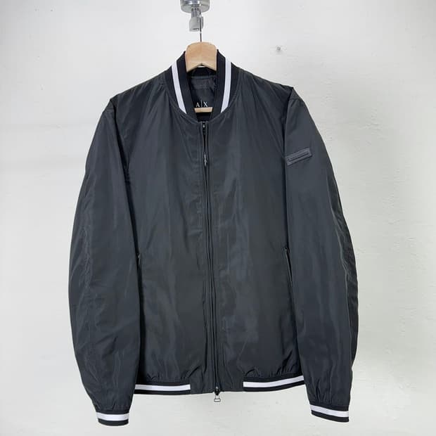 아르마니 익스체인지 솔리드 언패디드 나일론 봄버 자켓