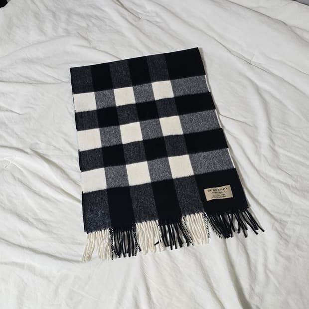 정품 버버리 캐시미어 머플러 목도리
