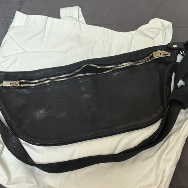 구이디 크로스백