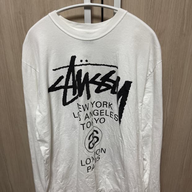 스투시 월드투어 롱슬리브 L 흰색