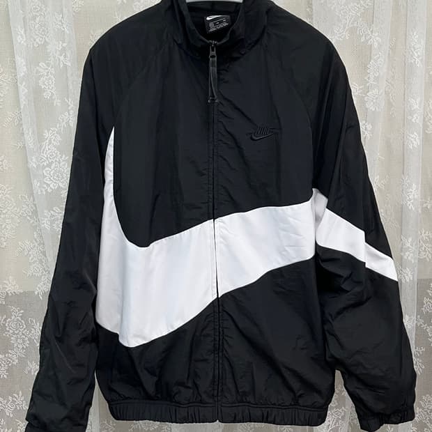 XL) 나이키 빅스우시 우븐 바람막이 자켓 블랙