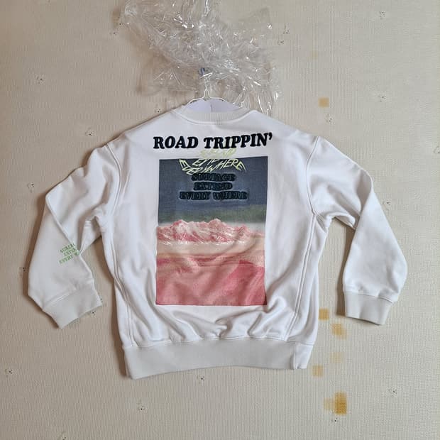 [타임] 타임옴므 자수 맨투맨 