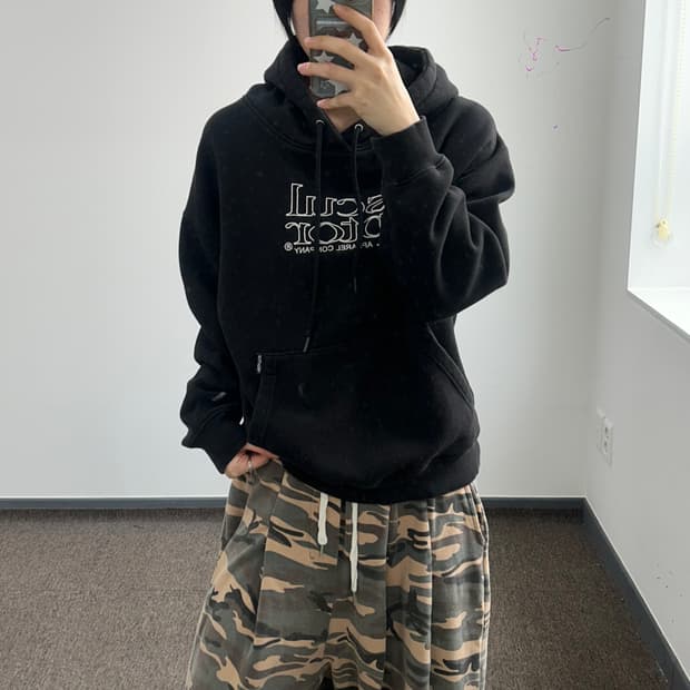 Sculptor 스컬프터 백 로고 블랙 후드티