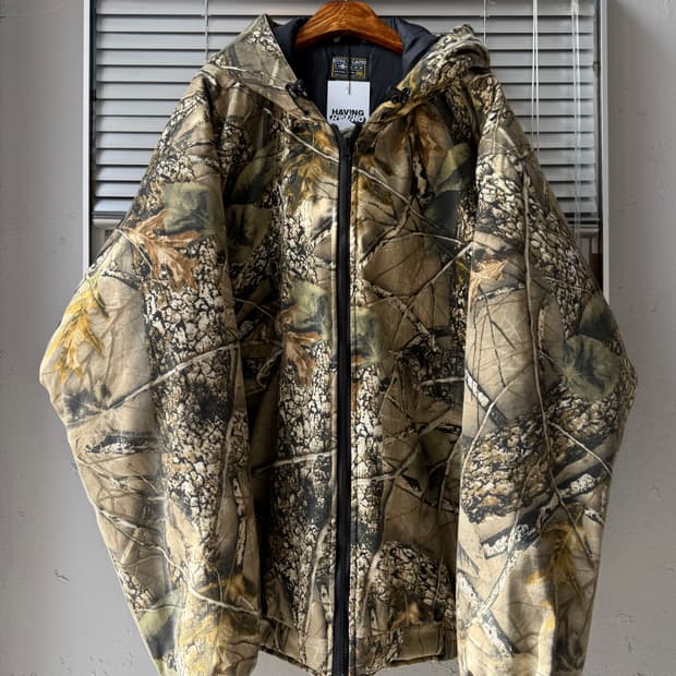 WFS burly camo real-tree jacket