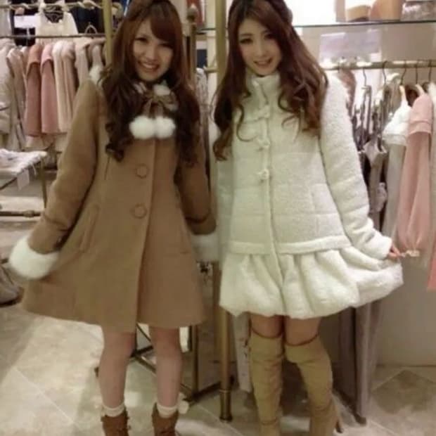 새상품 리즈리사 고전 리본 코트 히메갸루 라떼갸루