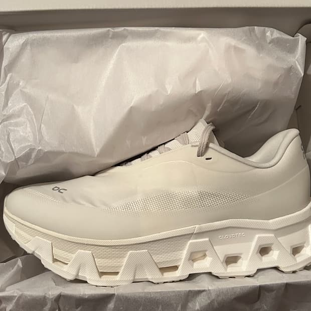 온 러닝 x 파프 클라우드 몬스터 하이퍼 화이트 