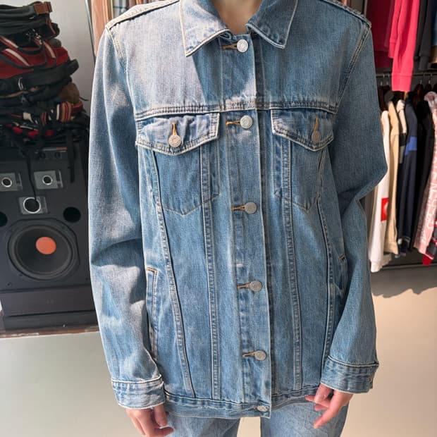 Gap 라이트 워시 클래식 트러커 데님 자켓 