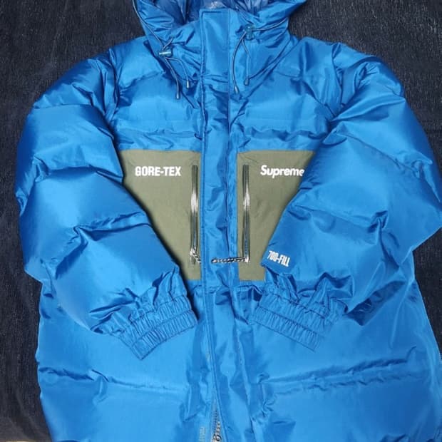 [슈프림][L] 700fill 고어텍스 패딩 블루 푸퍼 파카