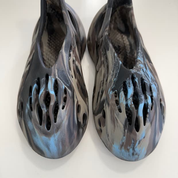 아디다스 이지 폼러너 230mm