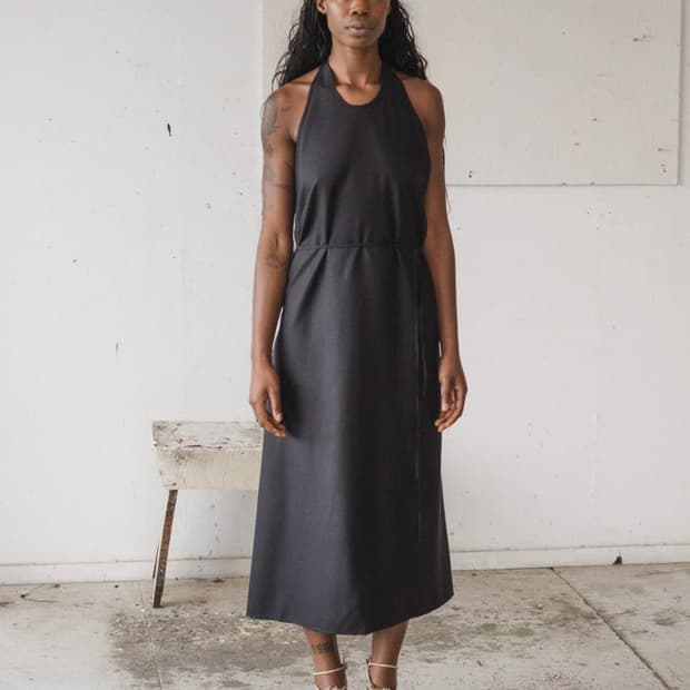 Baserange 베이스레인지 apron dress