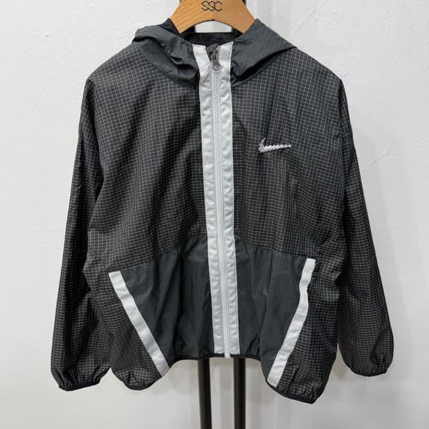 정품) 나이키 주니어 및 여성 바람막이 L
