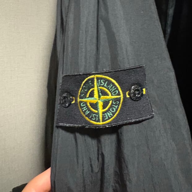 스톤아일랜드 바람막이