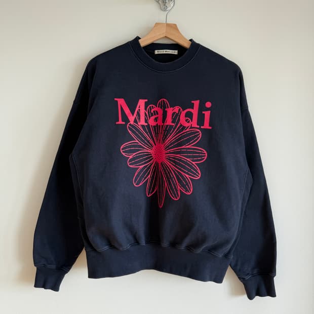 마르디메크르디(MARDI MERCREDI) 맨투맨