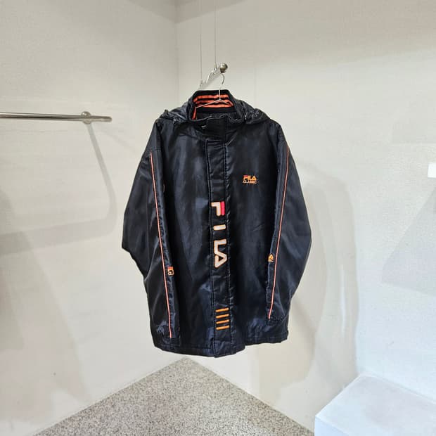 휠라 올드스쿨 바람막이 자켓