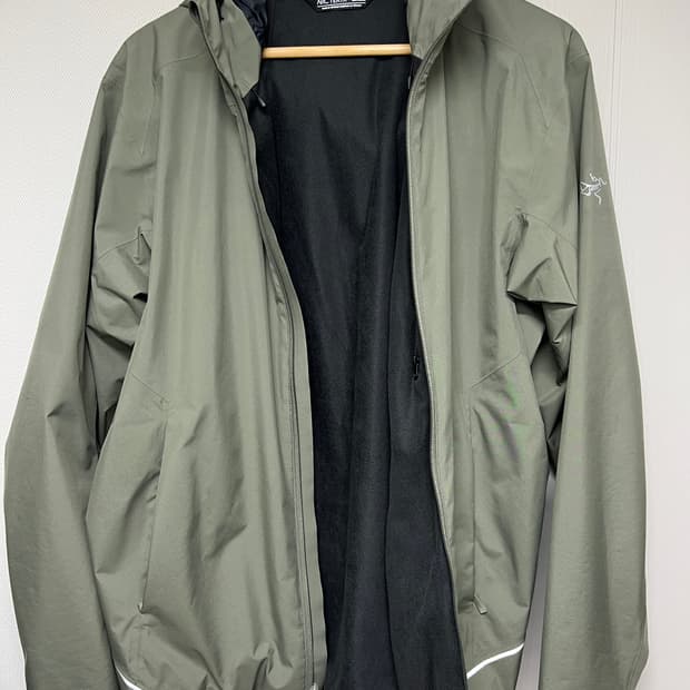 아크테릭스 솔라노 후디 men - m사이즈