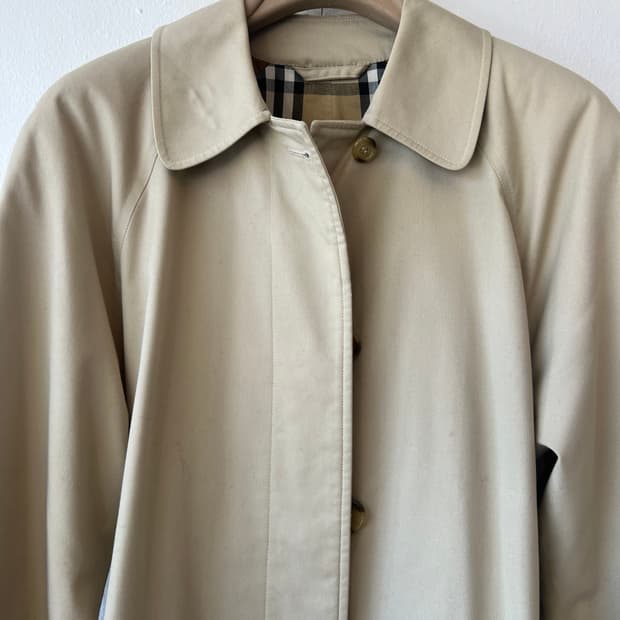 버버리 여성 베이지 개버딘맥코트 간절기싱글코트