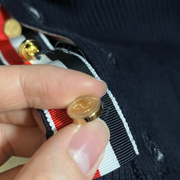 톰브라운 스티치 네이비 니트