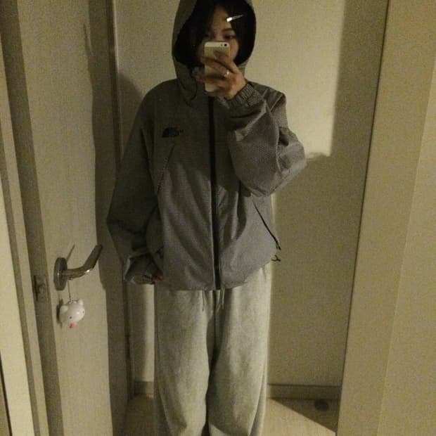 노스페이스 체크 바람막이