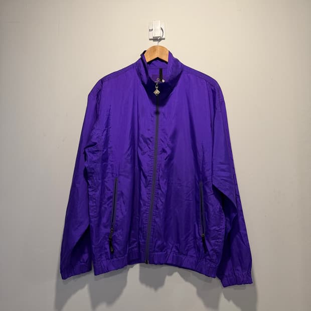 Northface windbreaker 