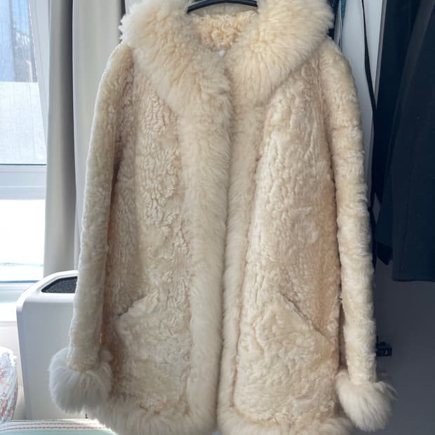 뉴질랜드 리얼 양털 코트 (free size)