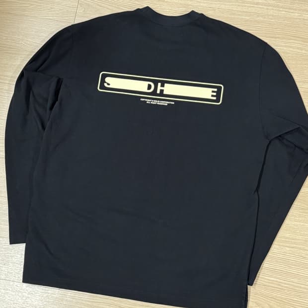 [46] 솔리드옴므 21SS 백로고 롱슬리브 블랙
