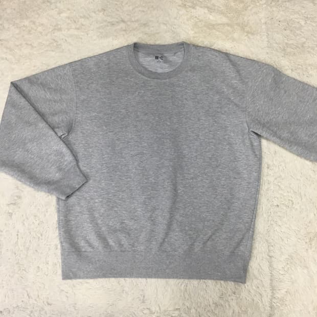 유니클로 맨투맨 CC17