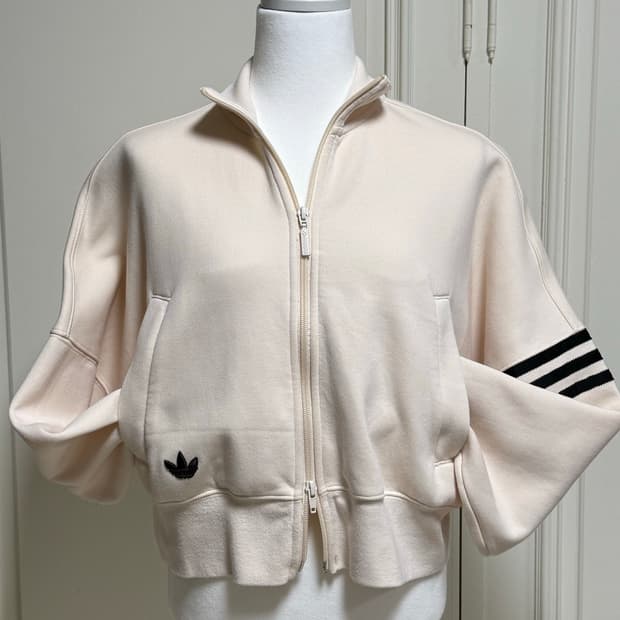 아디다스 아이보리 크롭 집업