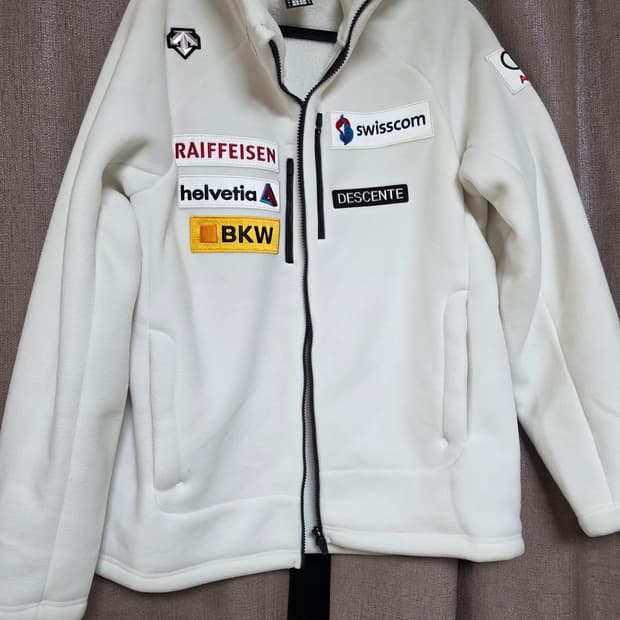 데상트후리스자켓 100