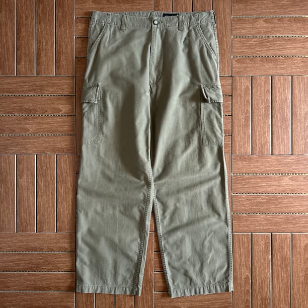 Eddie Bauer multi pocket cargo pants