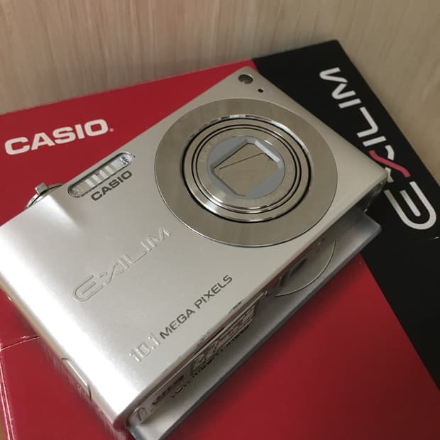 !!풀박스!! 카시오 엑슬림 z100 디카,디지털카메라