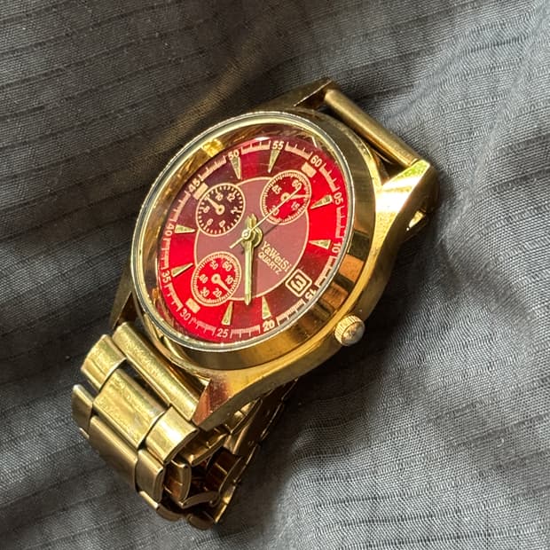 yaweisi quartz metal watch