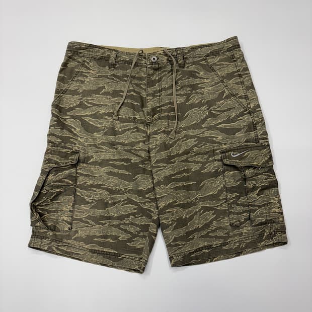 2XL Nike 나이키 타이거 카모 카고 쇼츠 반바지