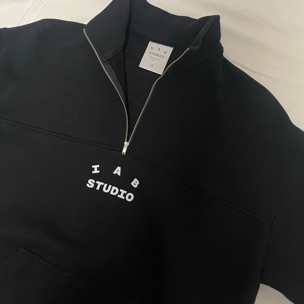 아이앱 반집업 블랙 m