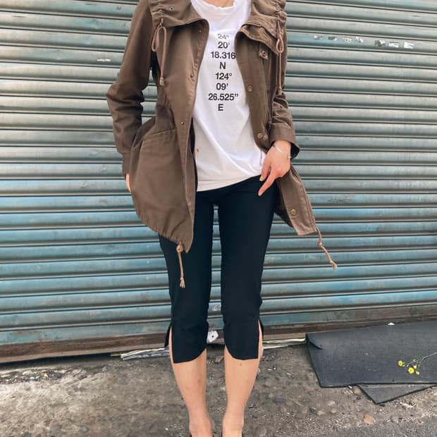 셔링 디테일 카키 야상