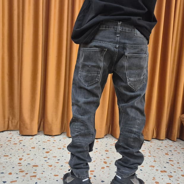 지스타 로(G-Star RAW)의 아크 3D 슬림(Arc 3D Slim)