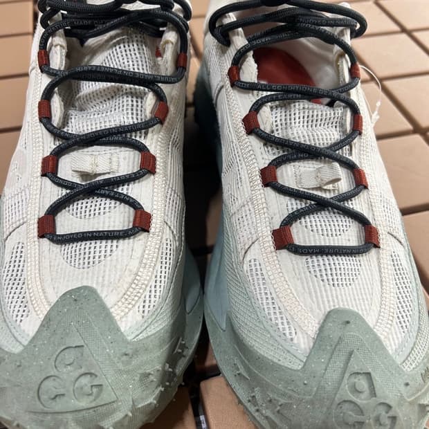 나이키 ACG 마운틴 플라이 2 로우 고어텍스 팬텀 다