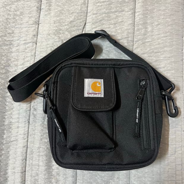 칼하트 윕 에센셜 백 스몰 블랙 판매