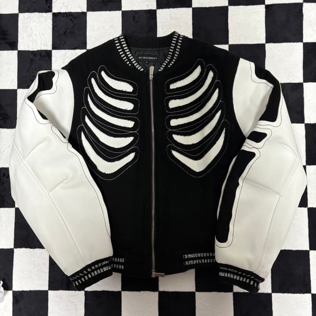 써저리 본 바시티 자켓