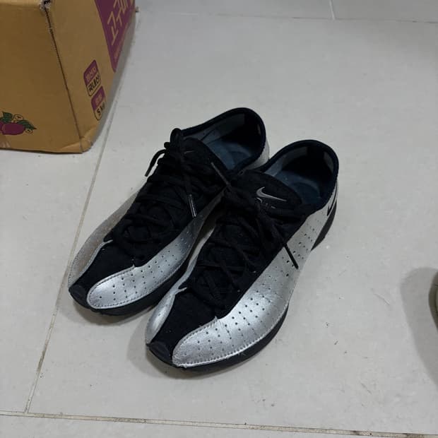 나이키 슈퍼플라이 메탈릭실버 240