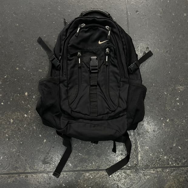 나이키 고프코어 백팩