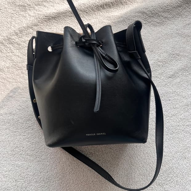 만수르가브리엘 버킷백