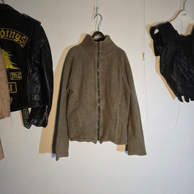 Rip van winkle zipup jacket