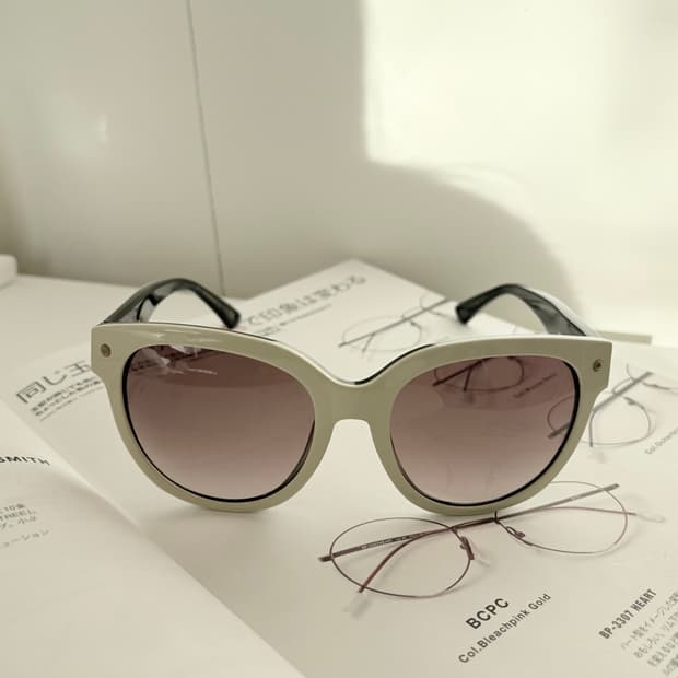 발렌시아가 선글라스