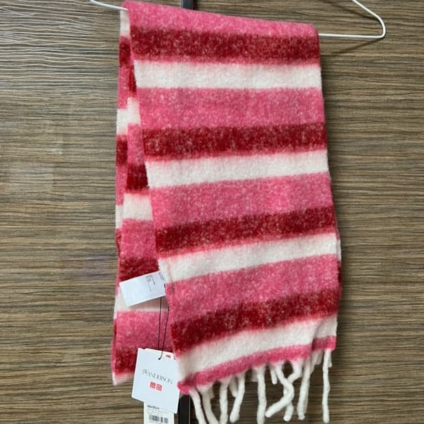 (새상품) 유니클로 JW 앤더슨 스트라이프 청키스톨 목도리 핑크